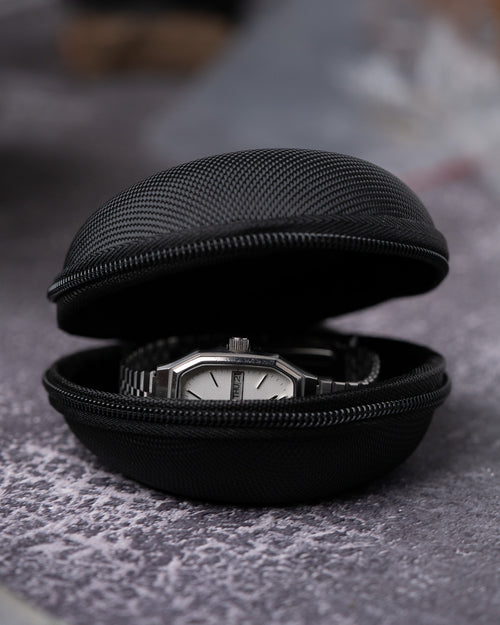 Clam shell watch case
