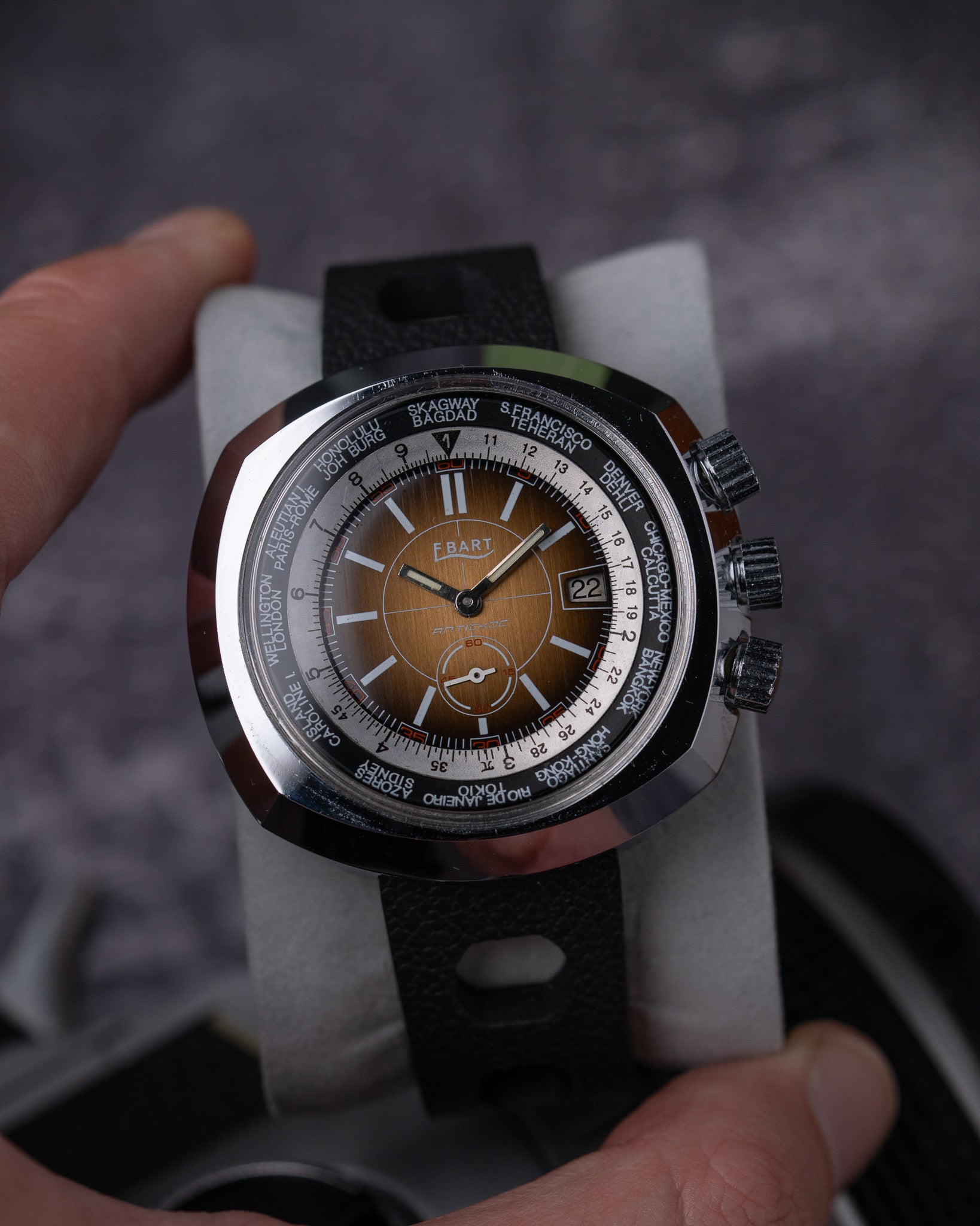 Ebart World Timer - Ultra rare